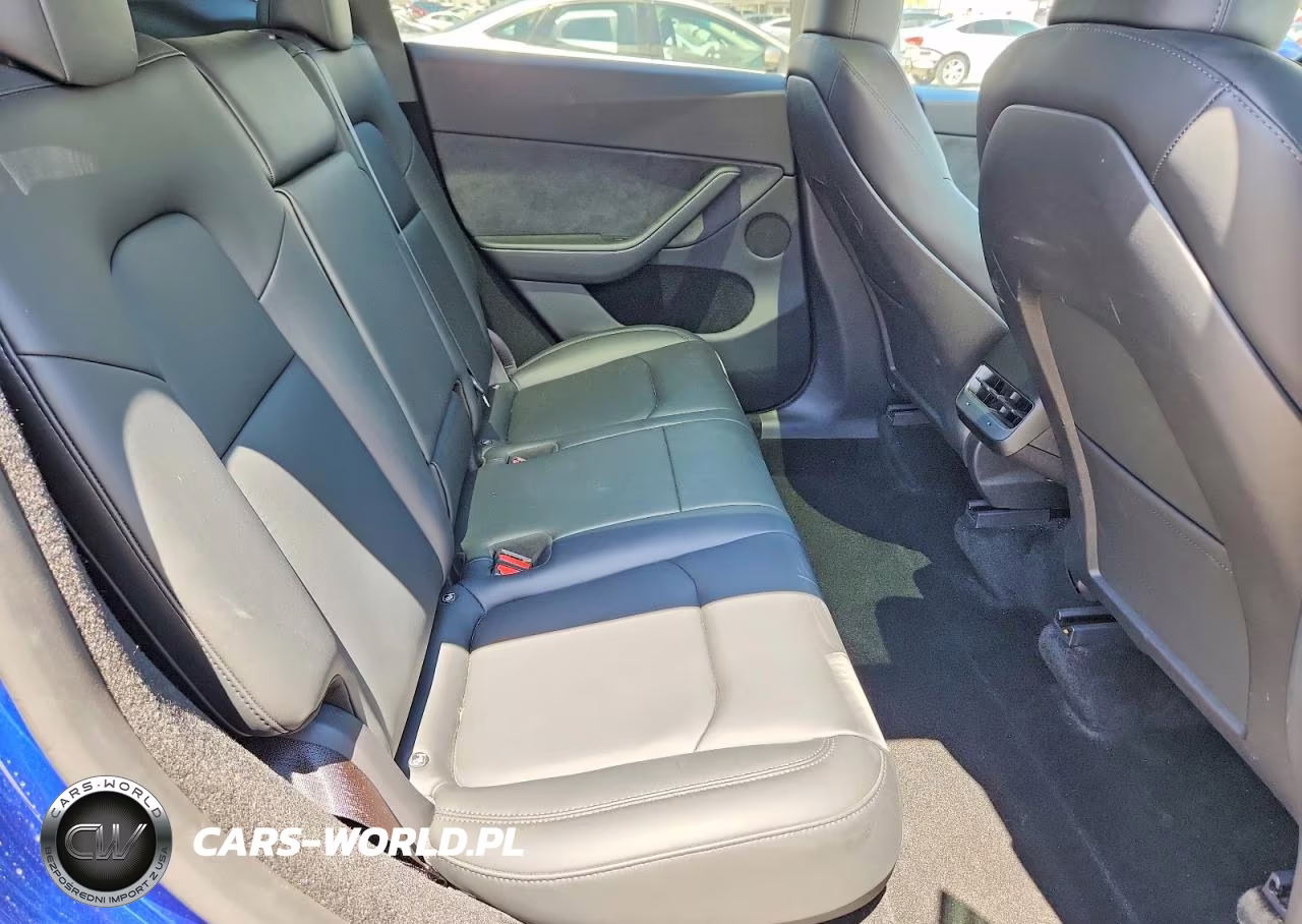 2023 Tesla Model Y VIN:7SAYGDEE6PA148160 - 10
