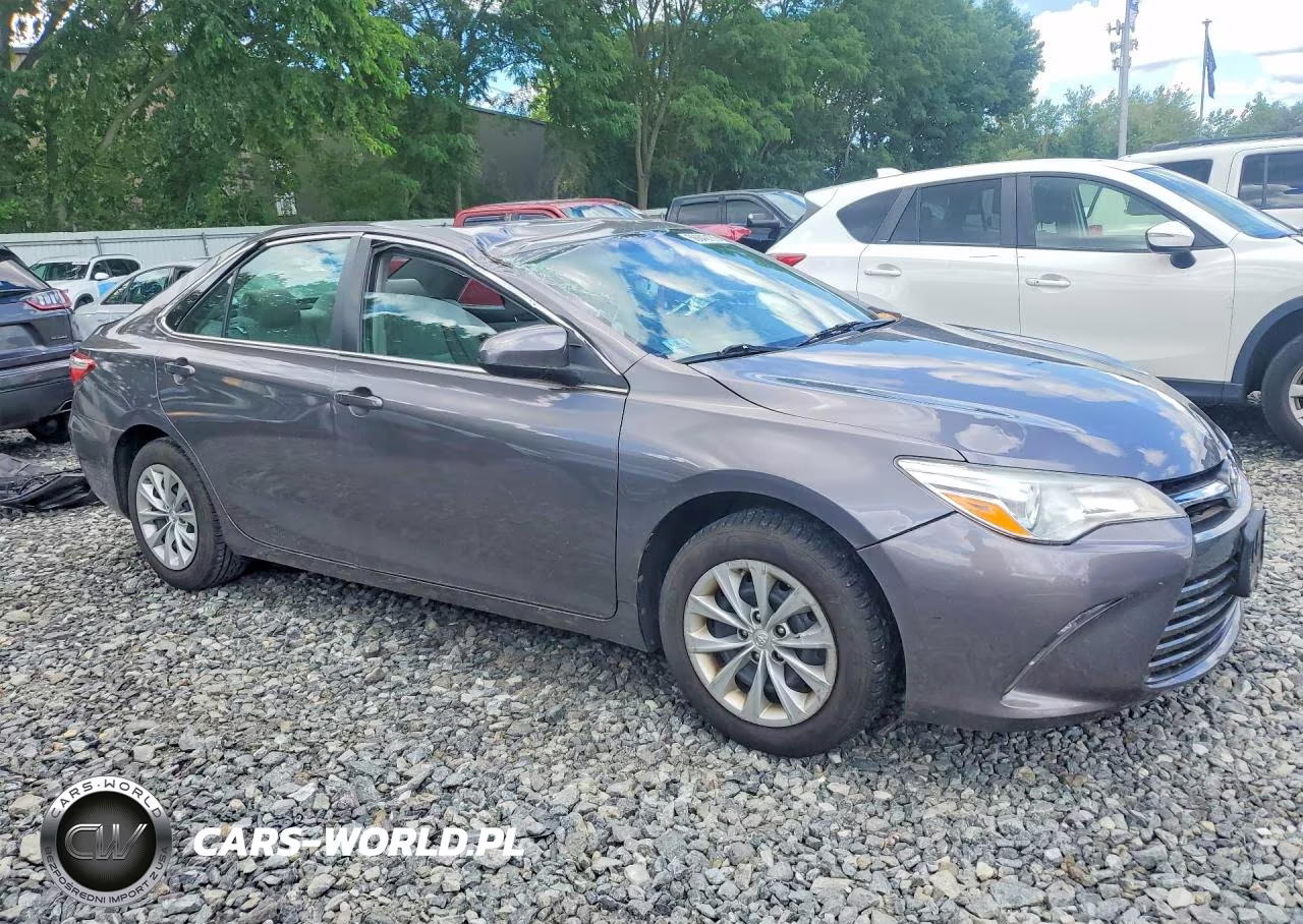 2015 Toyota Camry Le VIN:4T4BF1FK7FR514274 - 4