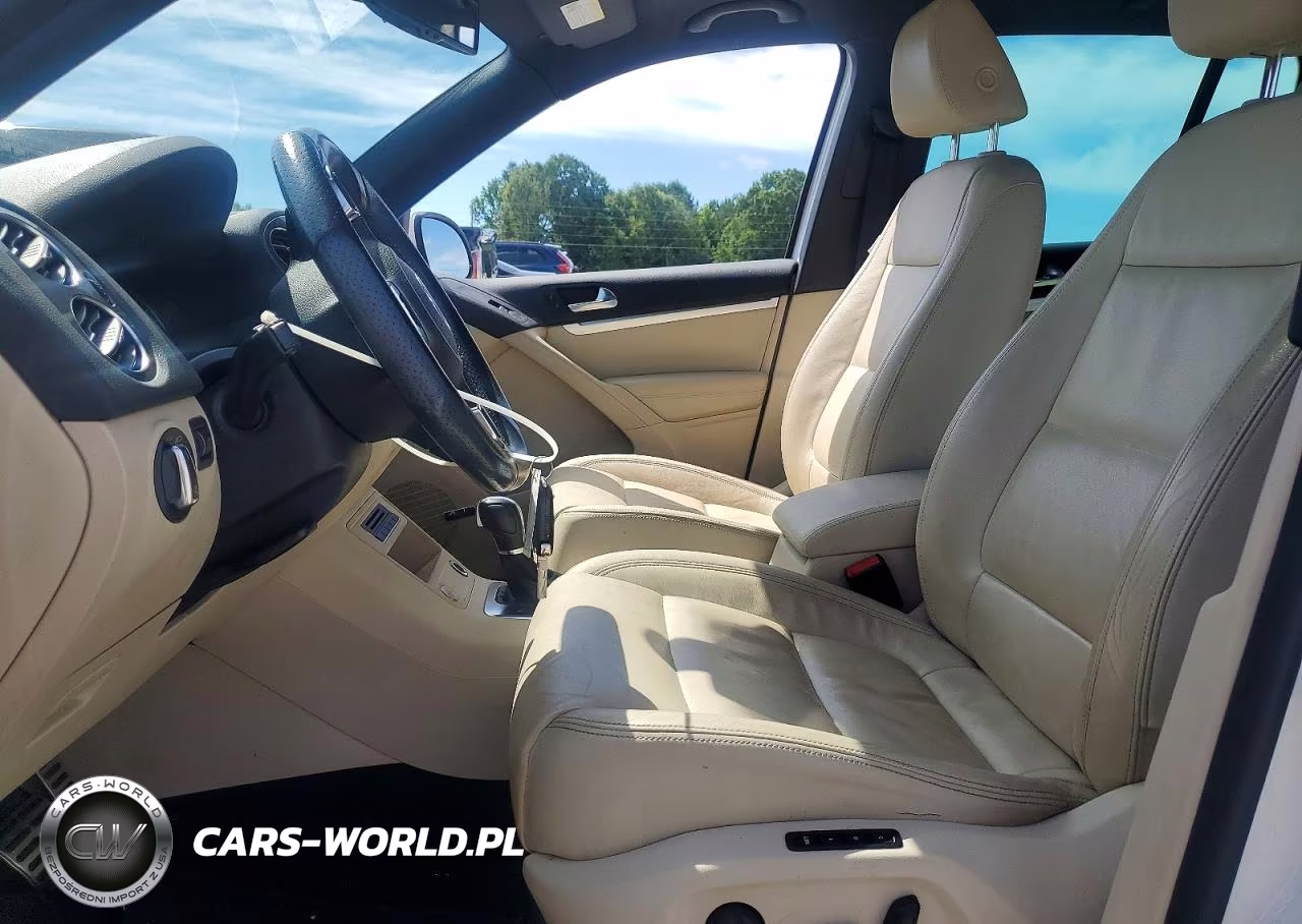 2014 Volkswagen Tiguan S VIN:WVGAV3AXXEW028827 - 7