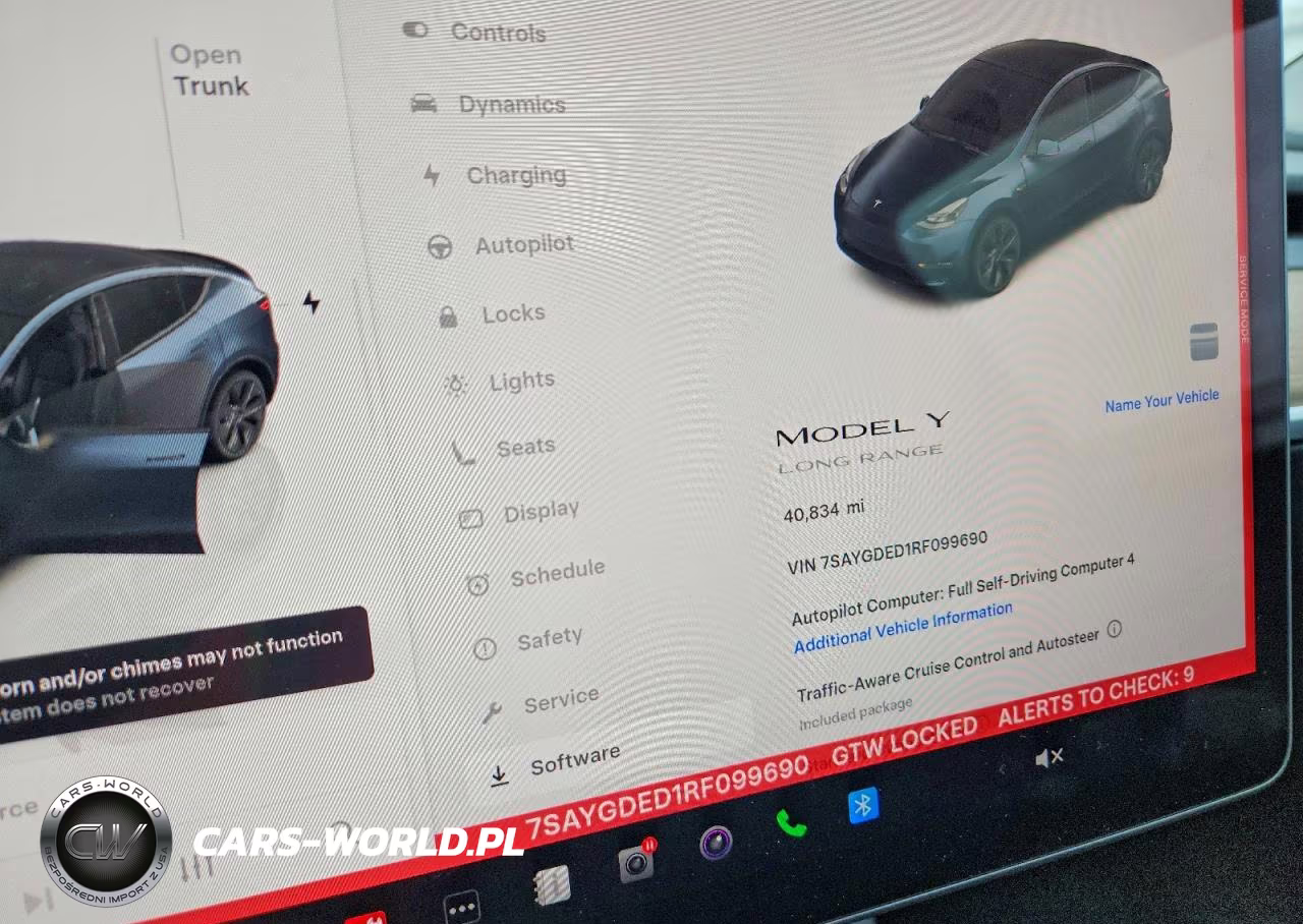 2024 Tesla Model Y VIN:7SAYGDED1RF099690 - 9
