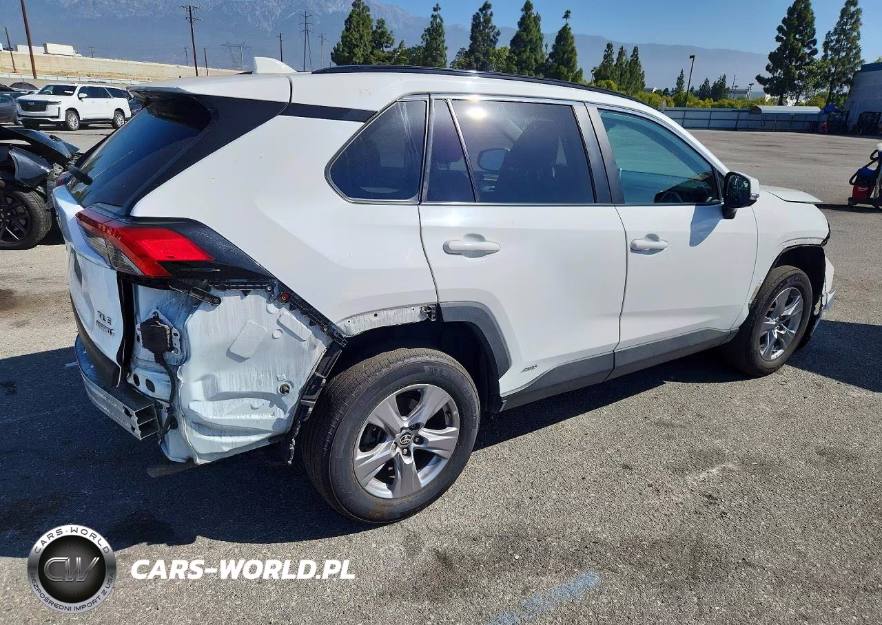 2023 Toyota Rav4 Hybrid Xle VIN:4T3RWRFV4PU101822 - 3