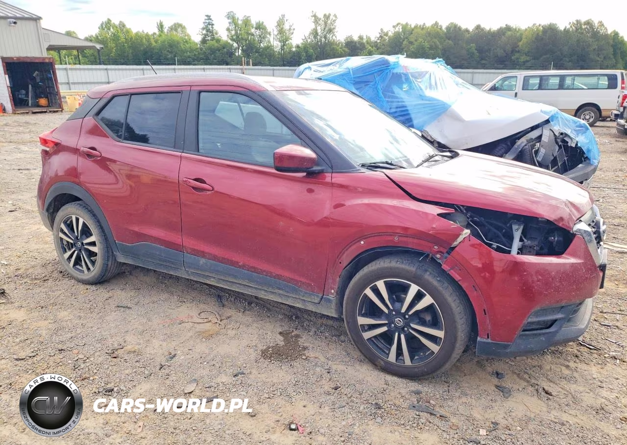 2020 Nissan Kicks Sv VIN:3N1CP5CV4LL492636 - 4