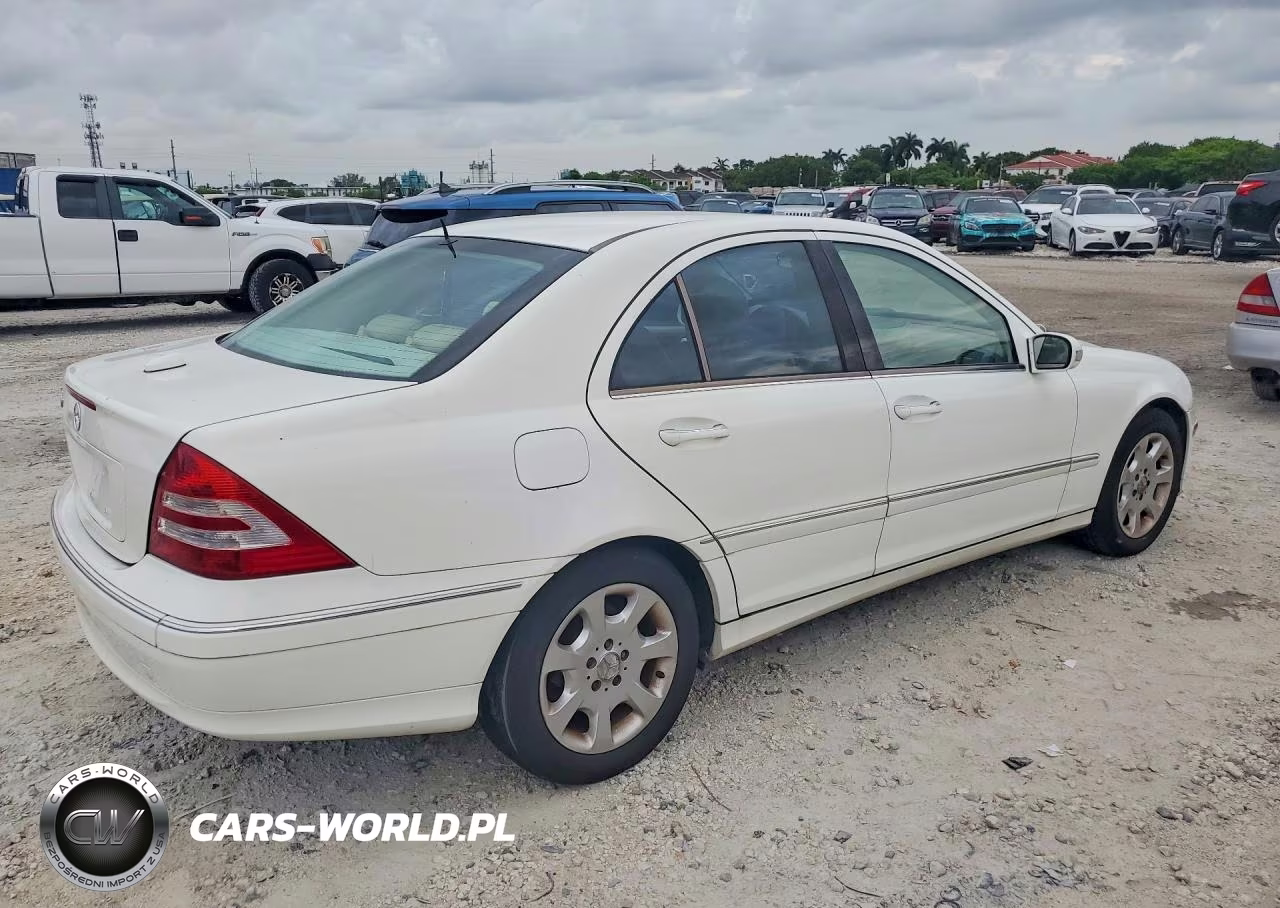 2005 Mercedes-Benz C 320 VIN:WDBRF64J75F676721 - 3