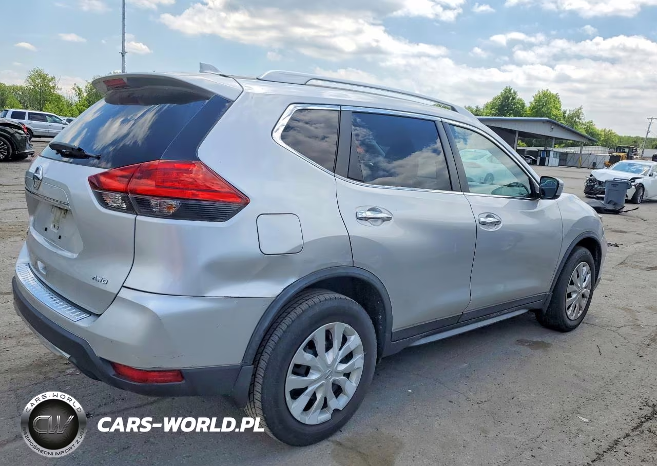 2017 Nissan Rogue S VIN:JN8AT2MV1HW001670 - 3