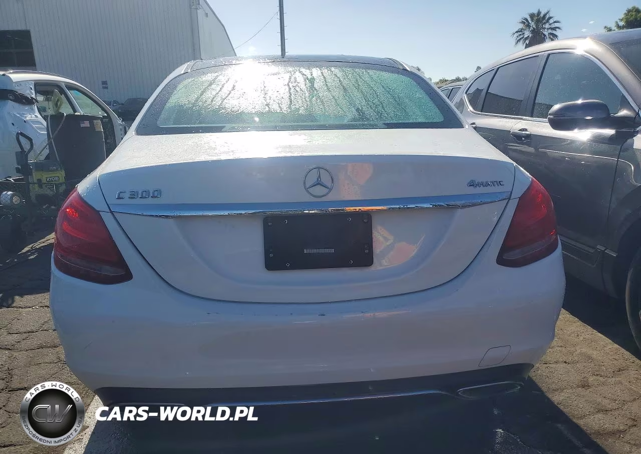 2015 Mercedes-Benz C 300 4Matic VIN:55SWF4KB8FU011058 - 6