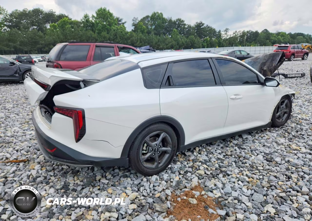 2025 Kia K4 Lxs VIN:3KPFT4DE7SE115882 - 3