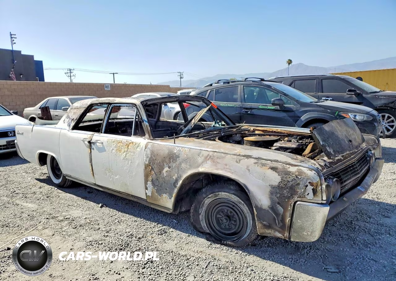 1963 Lincoln Continentl VIN:3Y82N401024 - 4