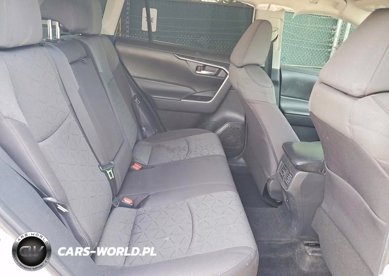 2021 Toyota Rav4 Xle VIN:2T3P1RFV9MC243456 - 10