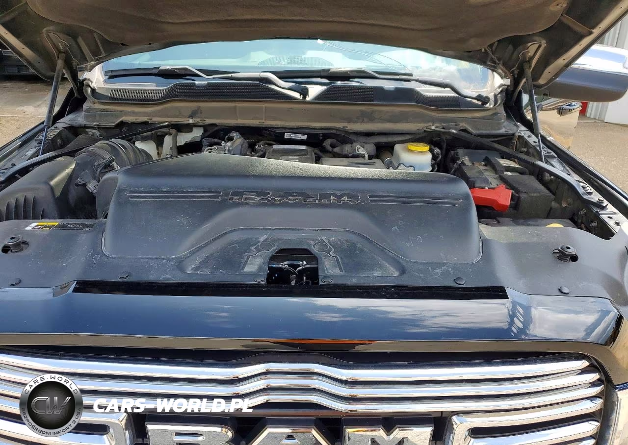 2022 Ram 3500 Laramie VIN:3C63RRML8NG193617 - 11