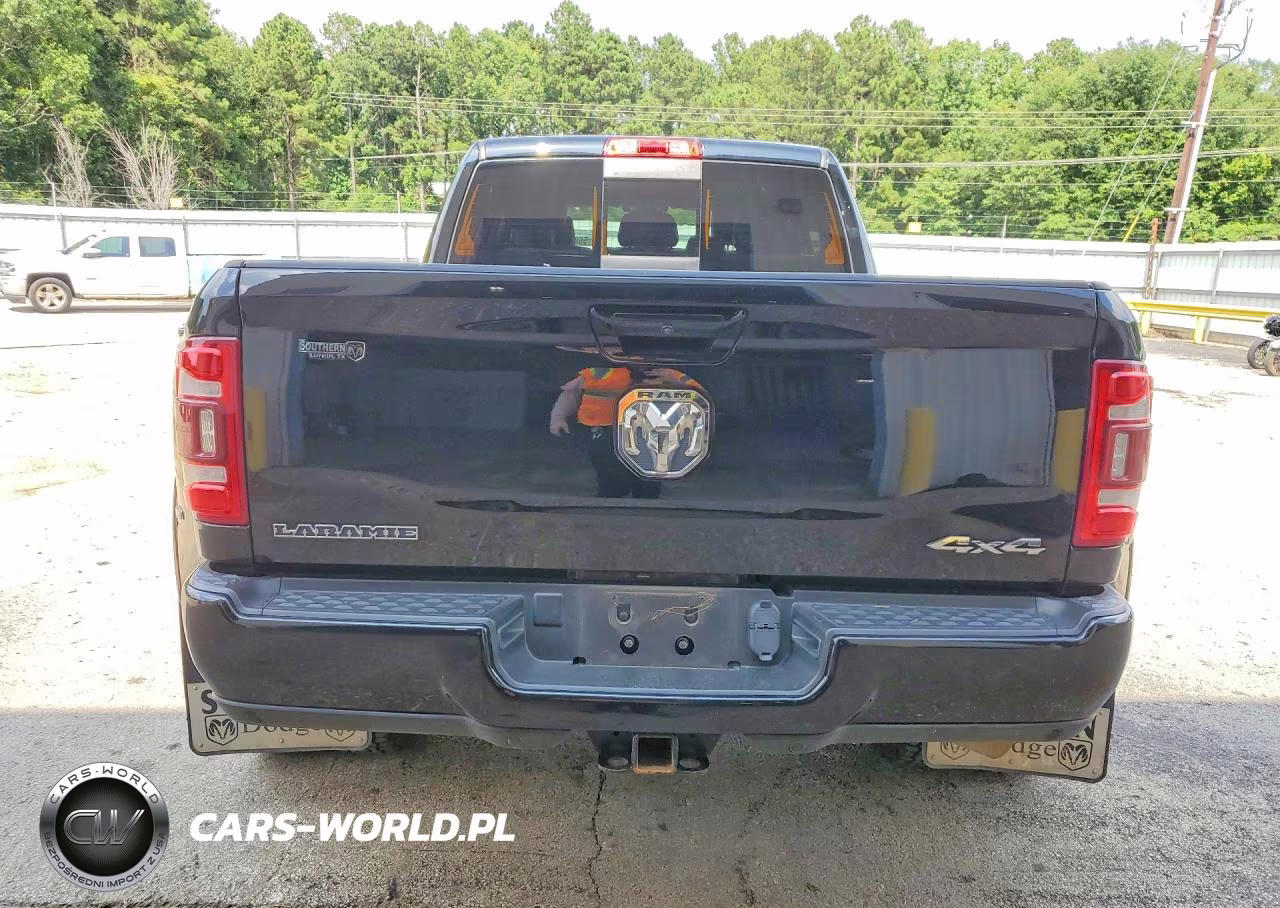 2022 Ram 3500 Laramie VIN:3C63RRML8NG193617 - 6