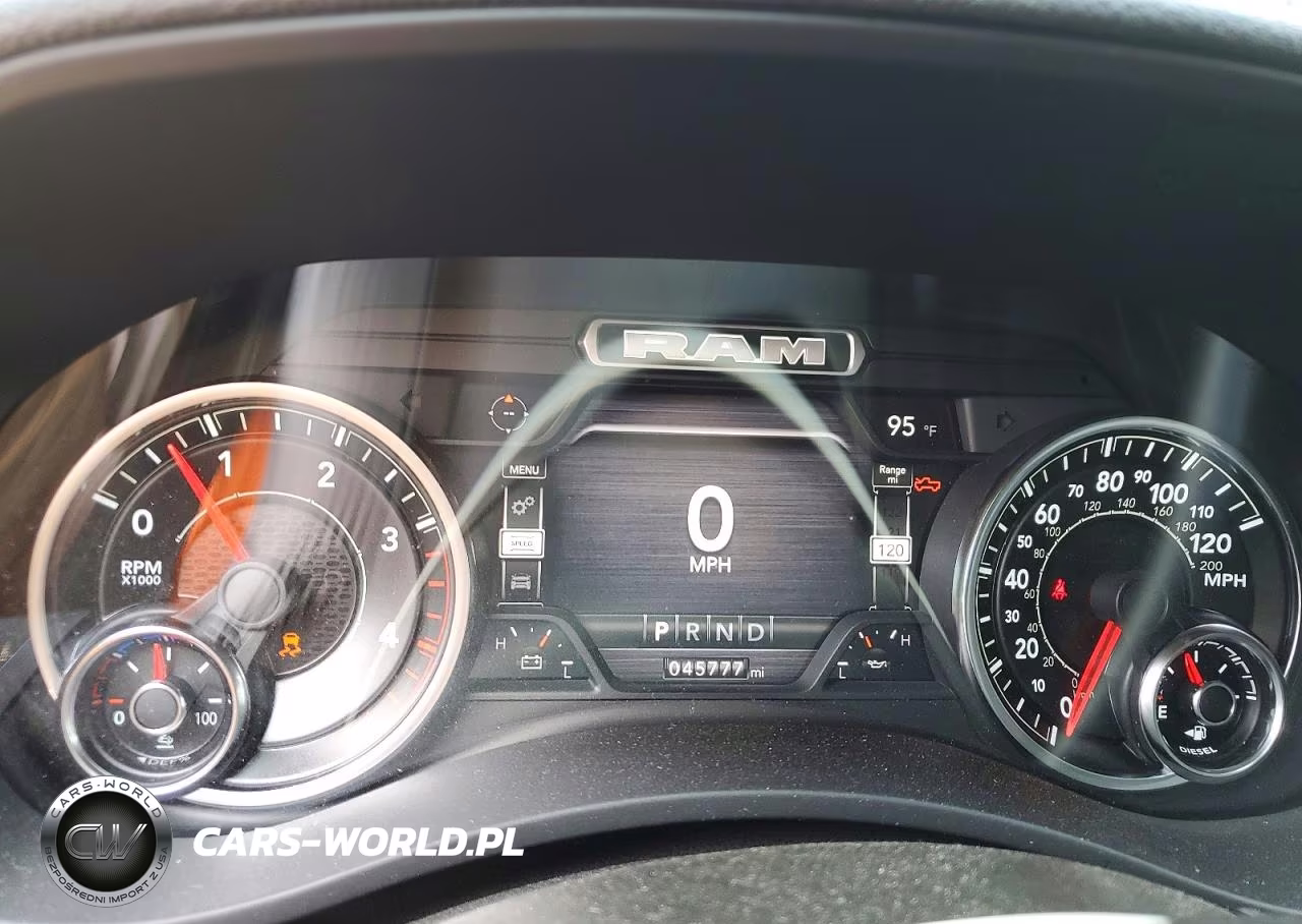 2022 Ram 3500 Laramie VIN:3C63RRML8NG193617 - 9