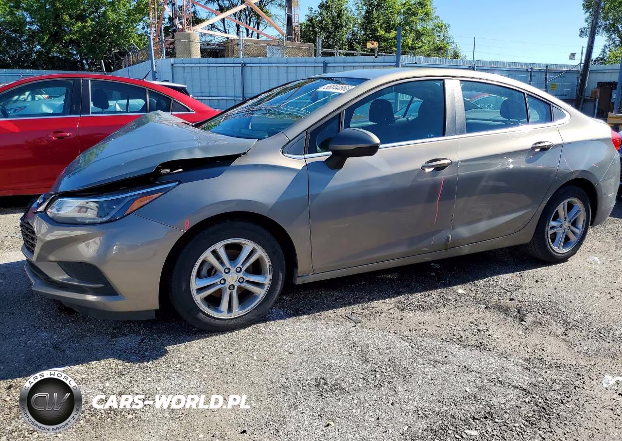 2017 Chevrolet Cruze Lt – zdjęcie 1 z 12