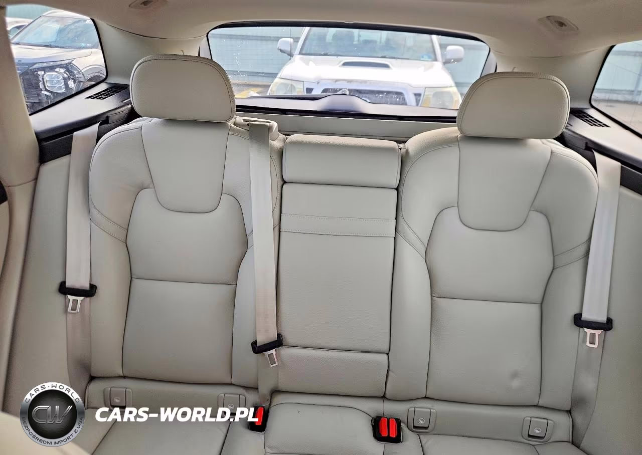 2021 Volvo Xc60 T5 Momentum VIN:YV4102RKXM1763645 - 10