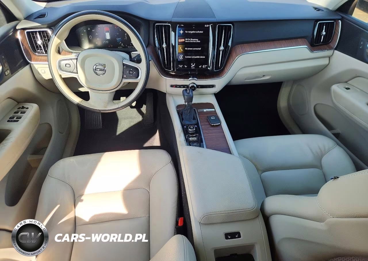2021 Volvo Xc60 T5 Momentum VIN:YV4102RKXM1763645 - 8
