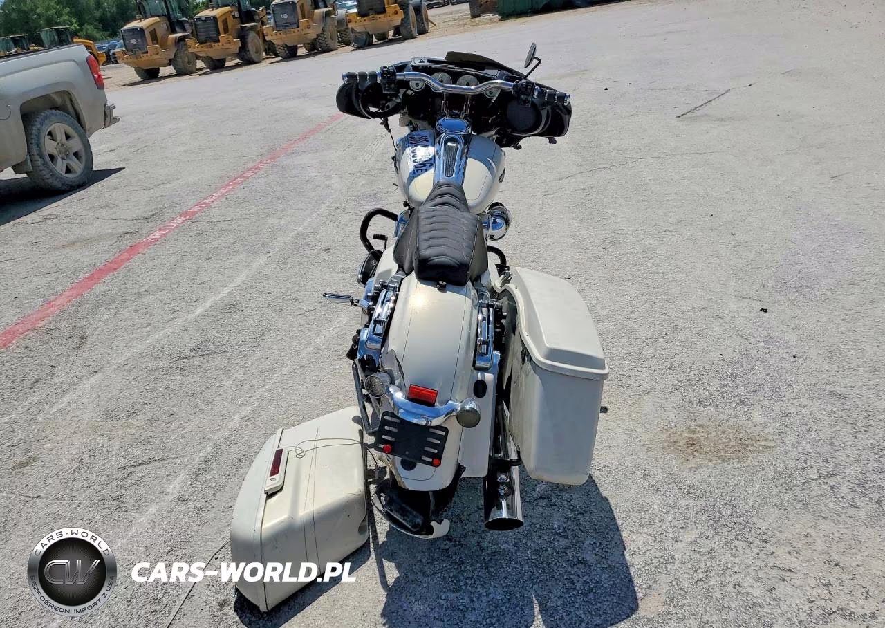 2015 Harley-Davidson Flhxs Street Glide Special VIN:1HD1KRM19FB627443 - 4