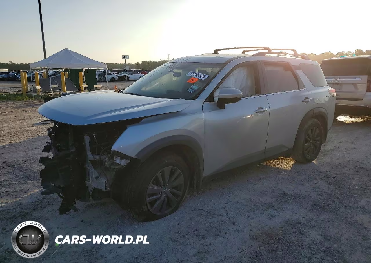 2022 Nissan Pathfinder Sv