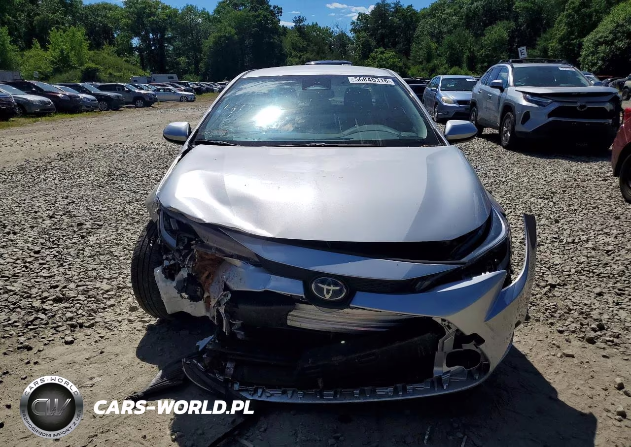 2025 Toyota Corolla Hybrid Le VIN:JTDBDMHE2S3020479 - 5