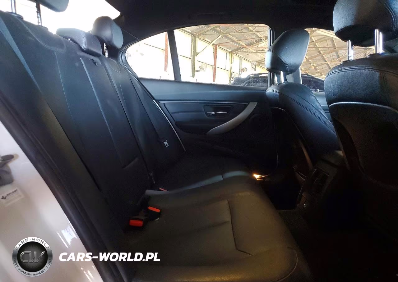 2018 BMW 320 I VIN:WBA8E1G58JNU92791 - 10