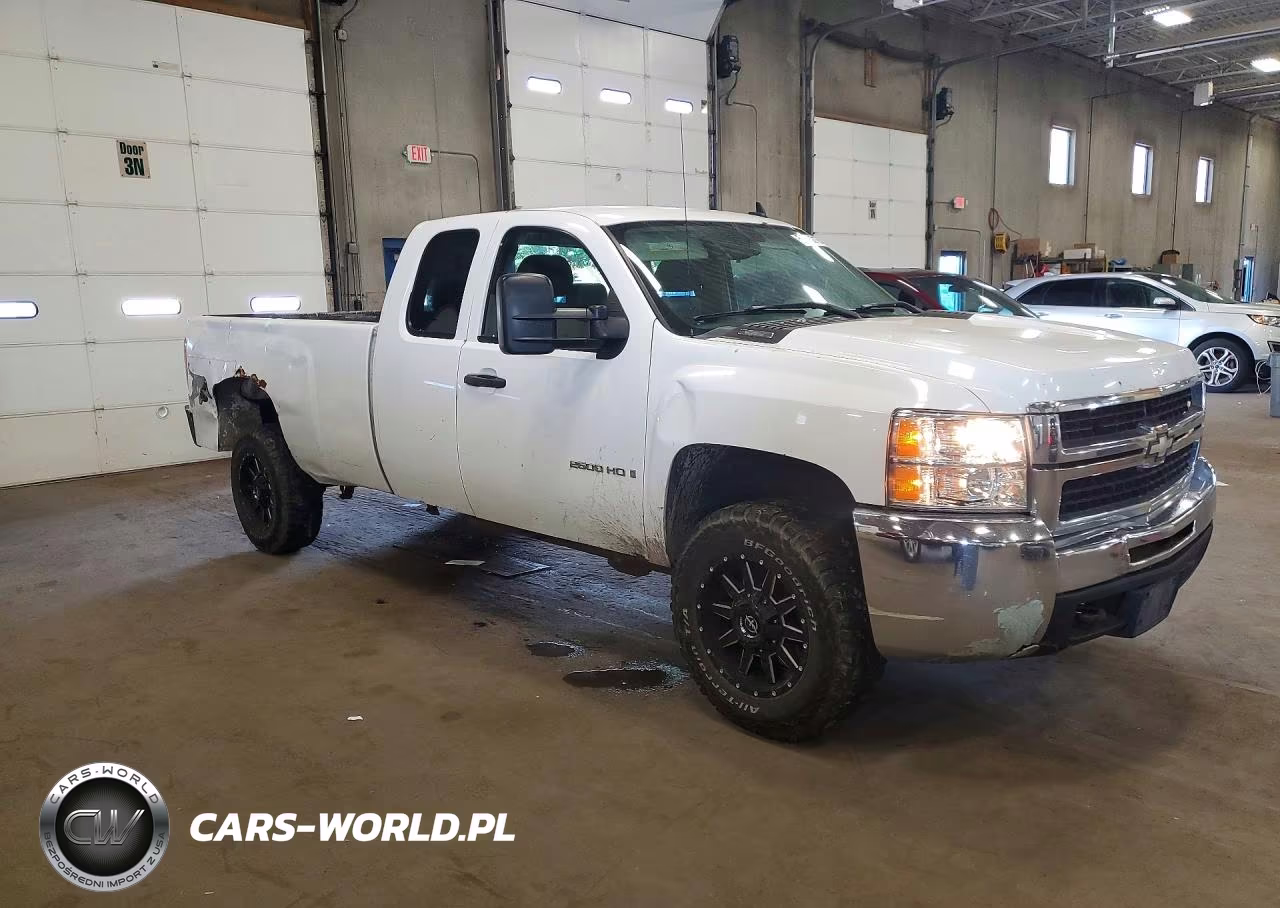 2008 Chevrolet Silverado C2500 Heavy Duty VIN:1GCHC29K48E148838 - 4