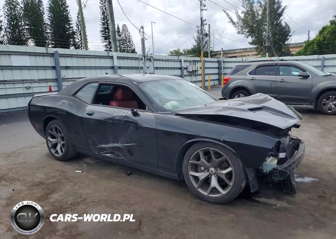 2017 Dodge Challenger Sxt VIN:2C3CDZAG0HH519742 - 4
