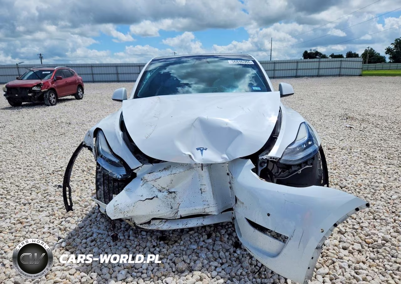 2021 Tesla Model Y VIN:5YJYGDEE8MF303982 - 5