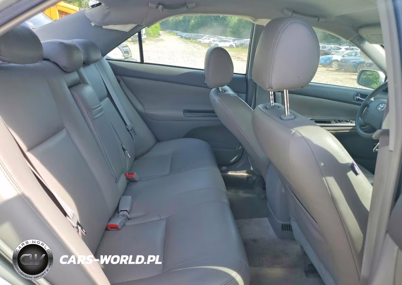 2005 Toyota Camry Le VIN:4T1BE30K05U005546 - 10
