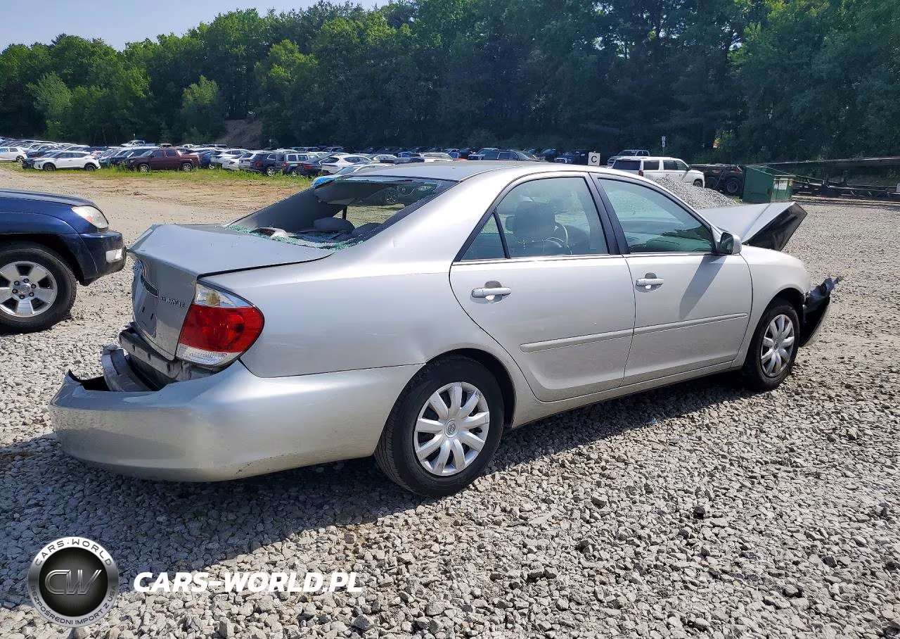 2005 Toyota Camry Le VIN:4T1BE30K05U005546 - 3
