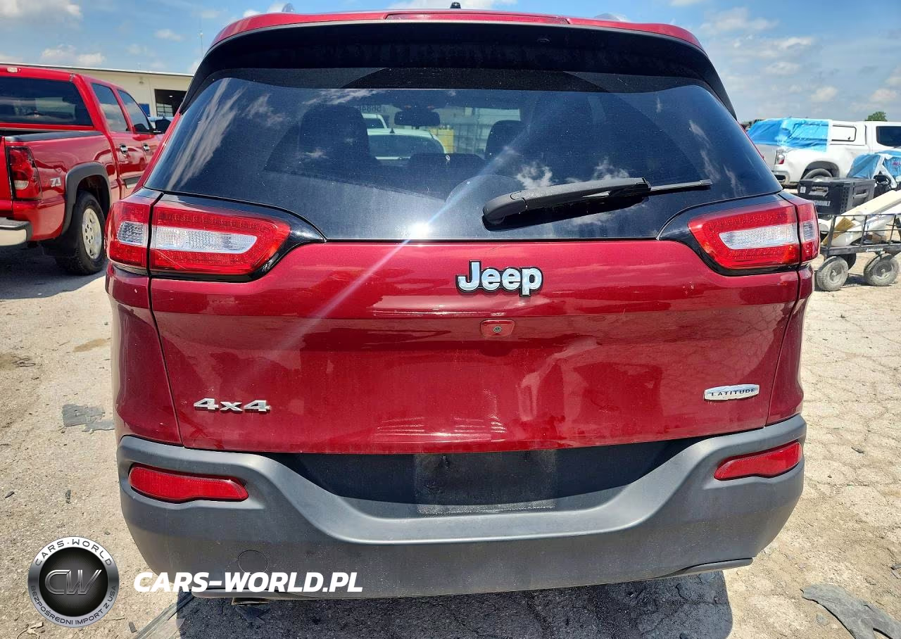 2015 Jeep Cherokee Latitude VIN:1C4PJMCB5FW726314 - 6