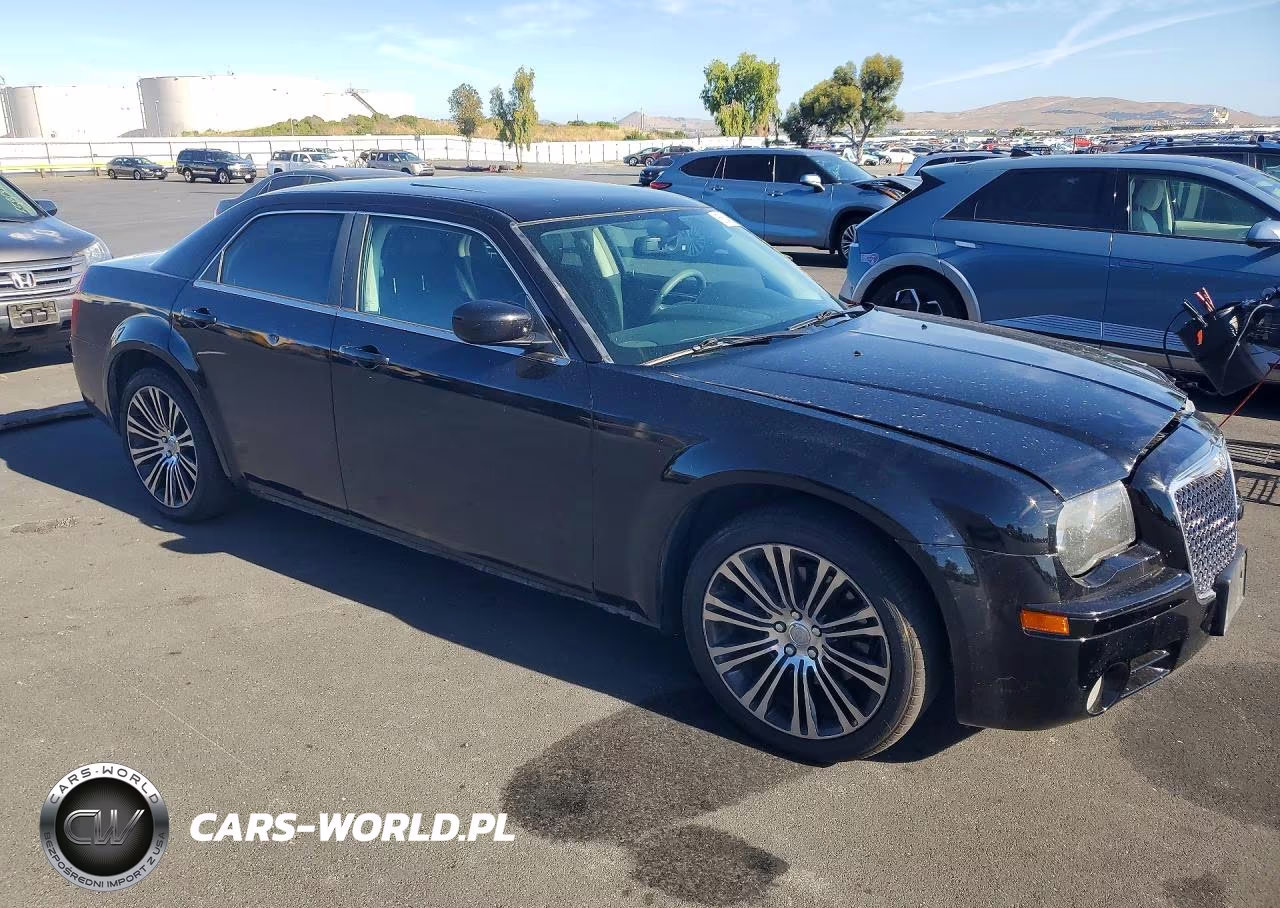 2010 Chrysler 300 S VIN:2C3CA2CV8AH329561 - 4