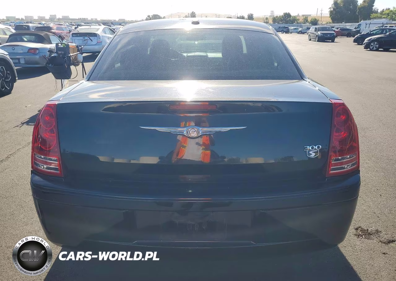 2010 Chrysler 300 S VIN:2C3CA2CV8AH329561 - 6