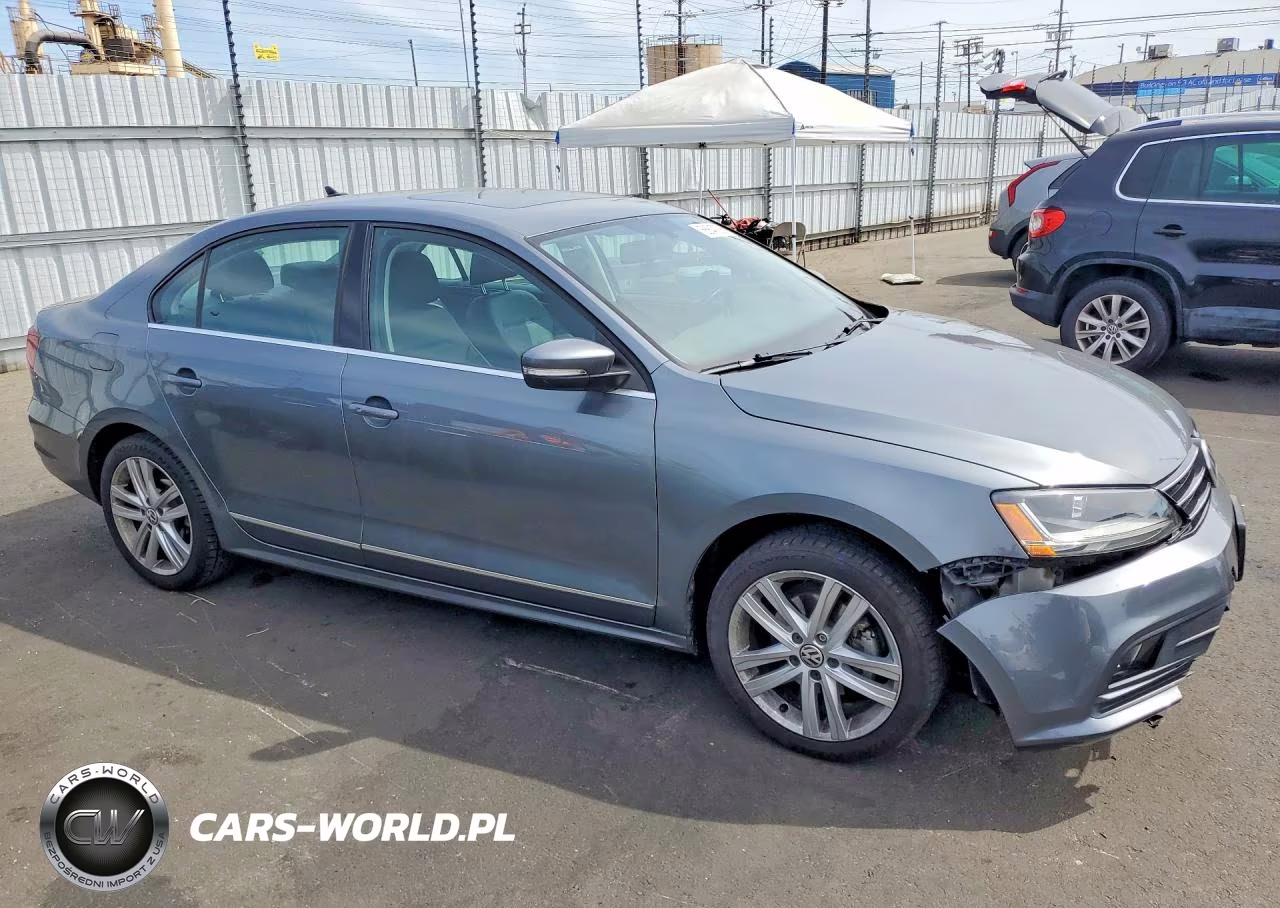 2017 Volkswagen Jetta Sel VIN:3VWL17AJ6HM260631 - 4