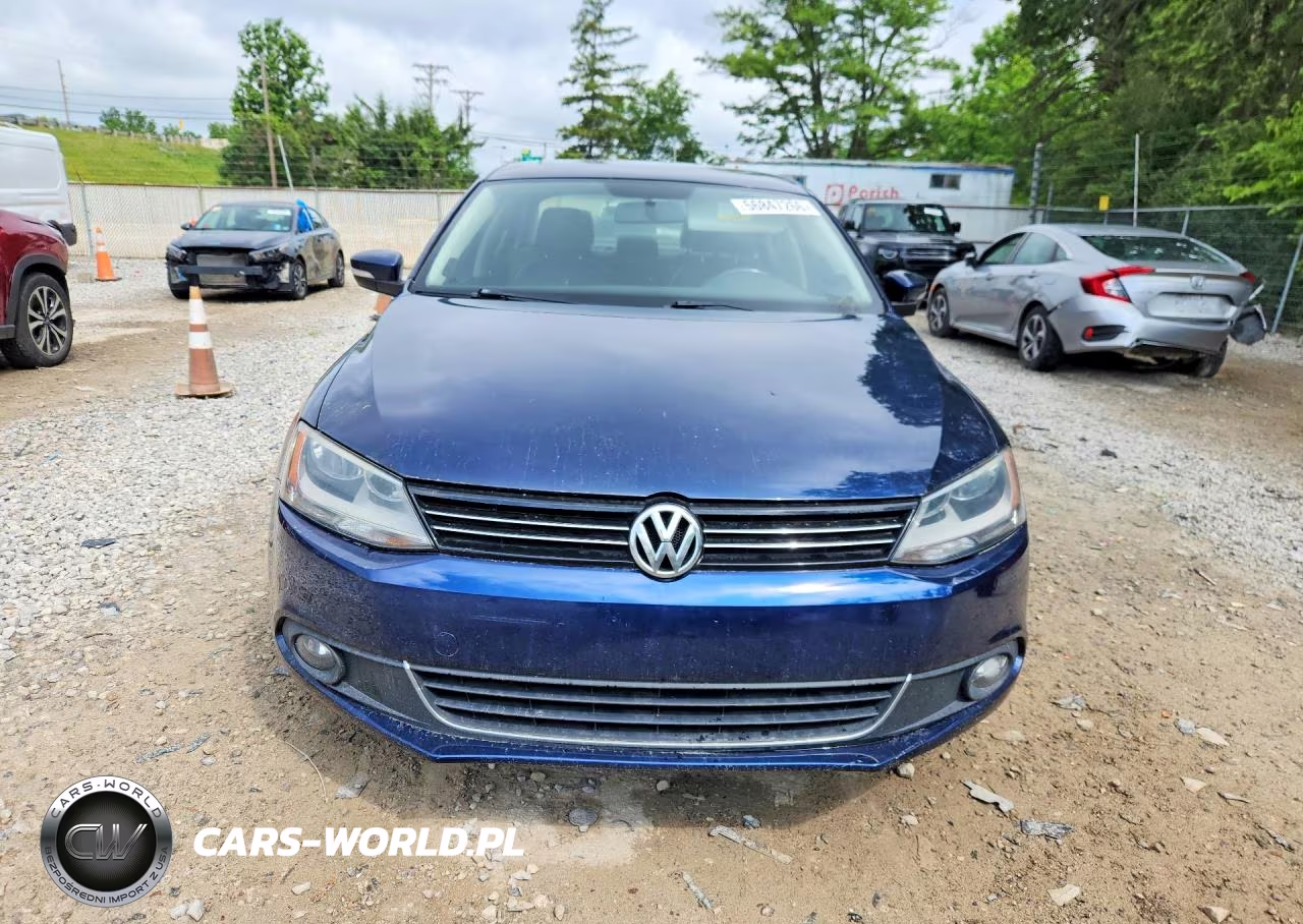 2014 Volkswagen Jetta Tdi VIN:3VWLL7AJ0EM445618 - 5