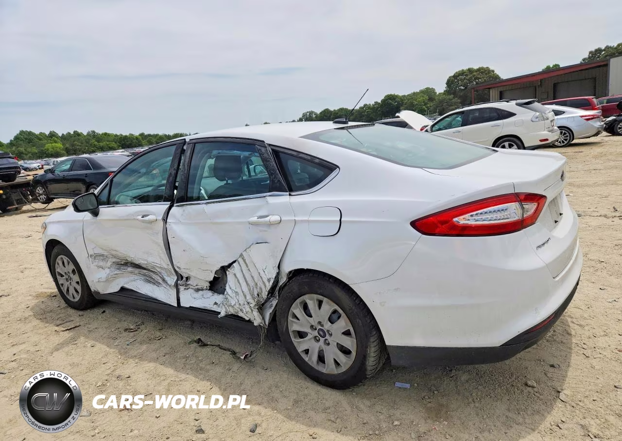 2014 Ford Fusion S VIN:3FA6P0G72ER108092 - 2