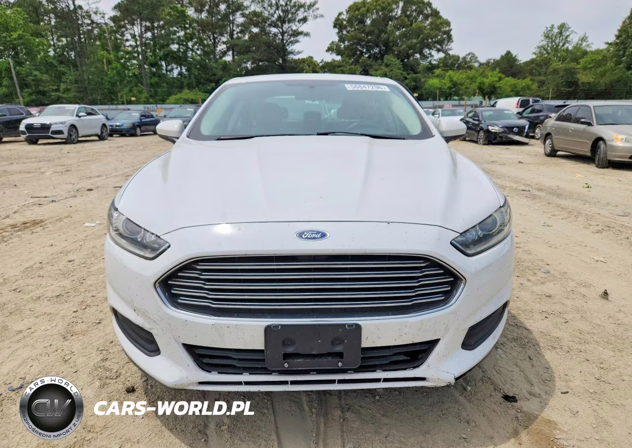 2014 Ford Fusion S VIN:3FA6P0G72ER108092 - 5