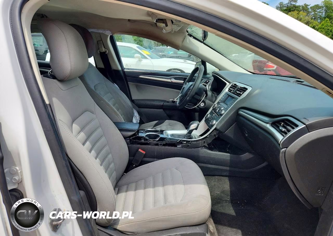 2014 Ford Fusion S VIN:3FA6P0G72ER108092 - 7