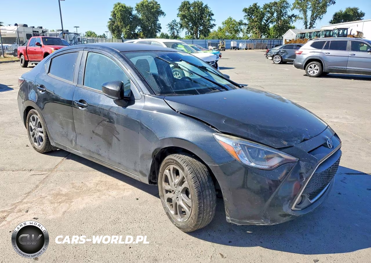 2019 Toyota Yaris Xle VIN:3MYDLBYV0KY519094 - 4