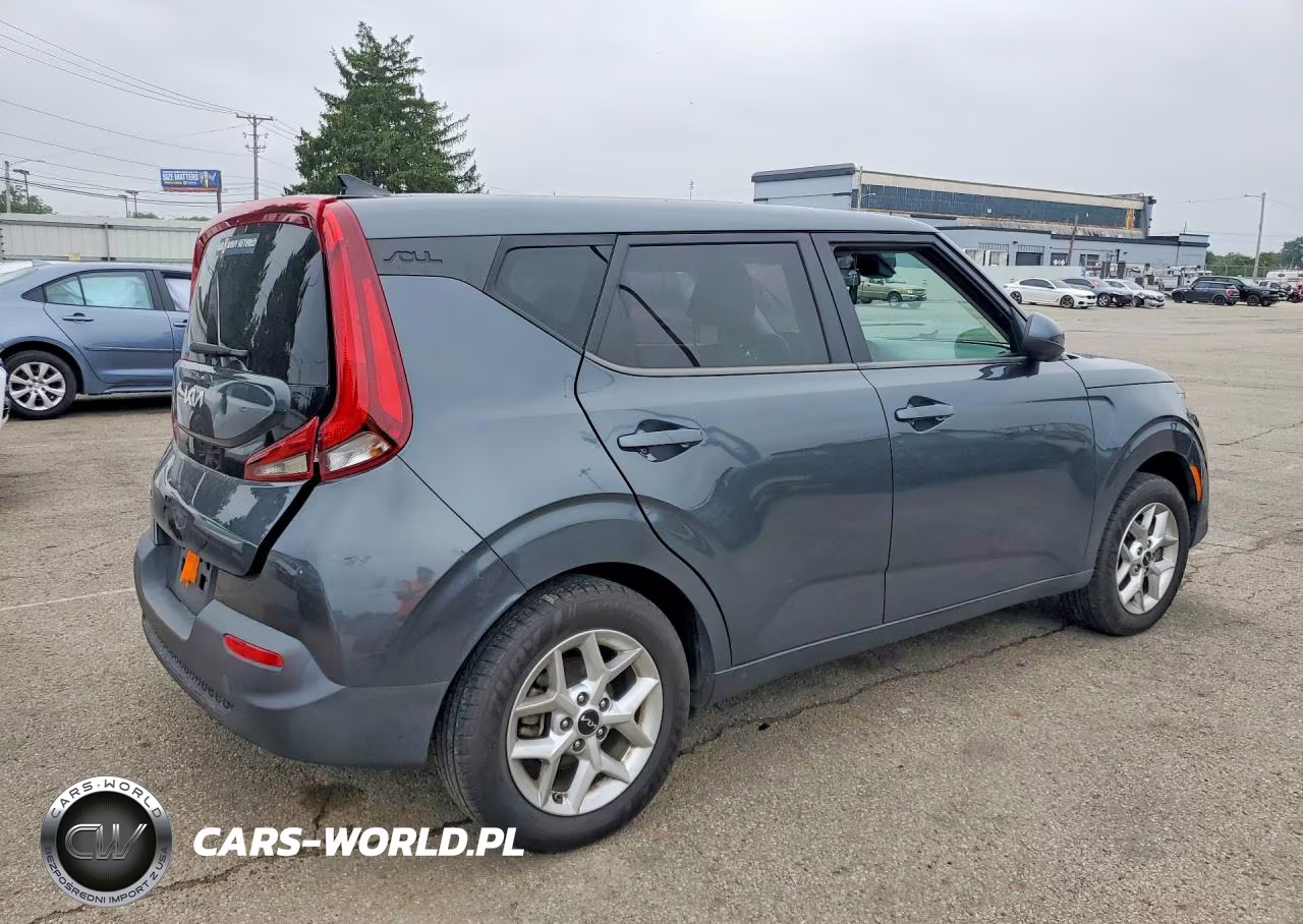 2022 Kia Soul Lx VIN:KNDJ23AU9N7834994 - 3