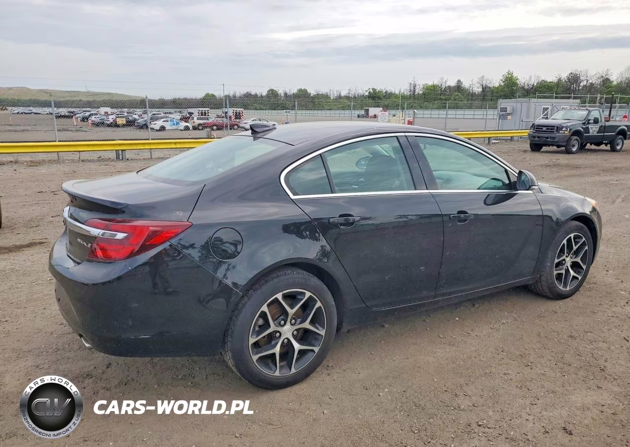 2017 Buick Regal Sport Touring VIN:2G4GL5EX0H9182160 - 3