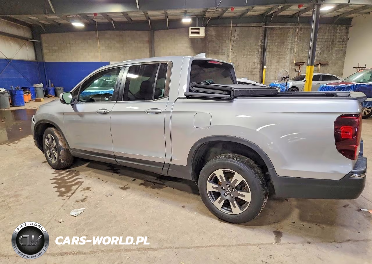 2017 Honda Ridgeline Rtl VIN:5FPYK3F54HB006390 - 2