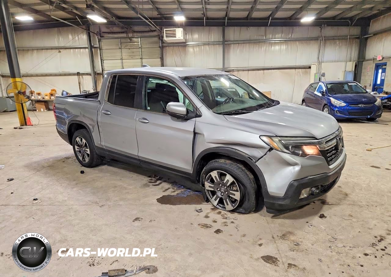 2017 Honda Ridgeline Rtl VIN:5FPYK3F54HB006390 - 4