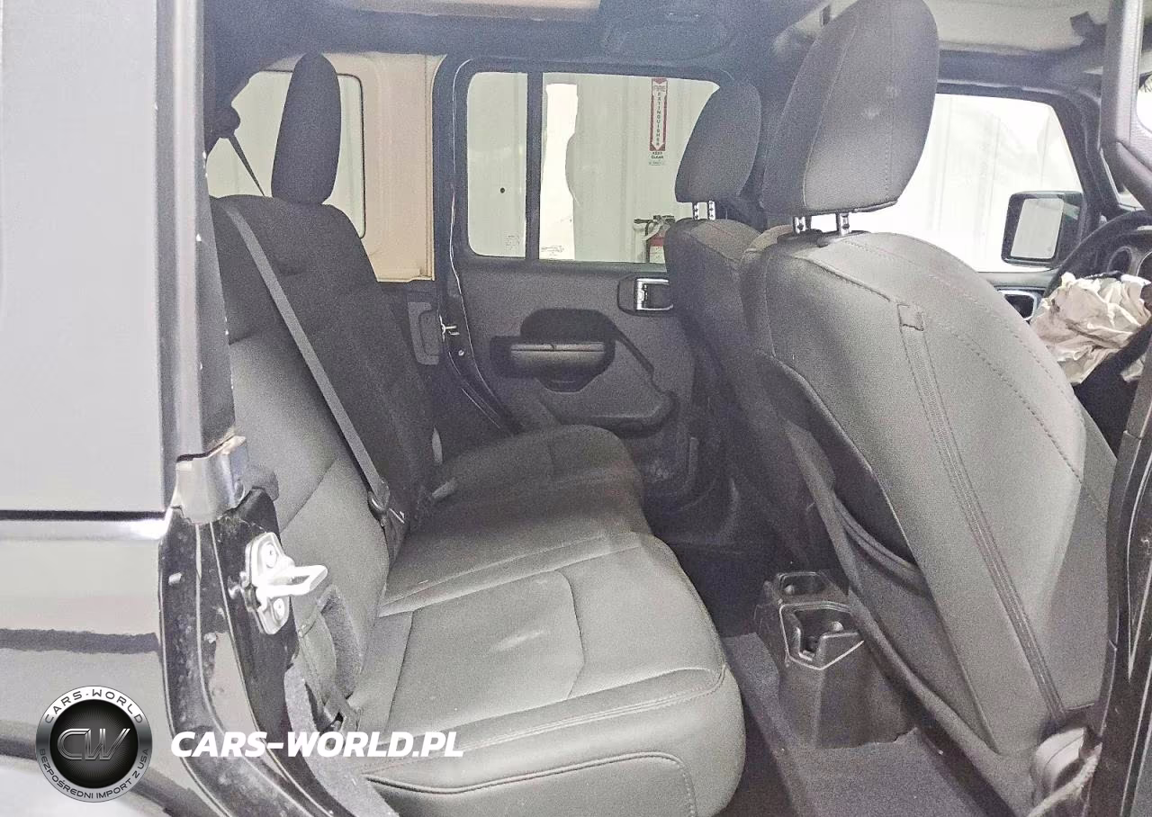 2019 Jeep Wrangler Unlimited Sport VIN:1C4HJXDN3KW519073 - 10