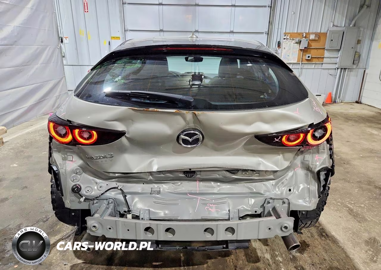 2026 Mazda 3 Premium VIN:JM1BPAML3T1863369 - 6