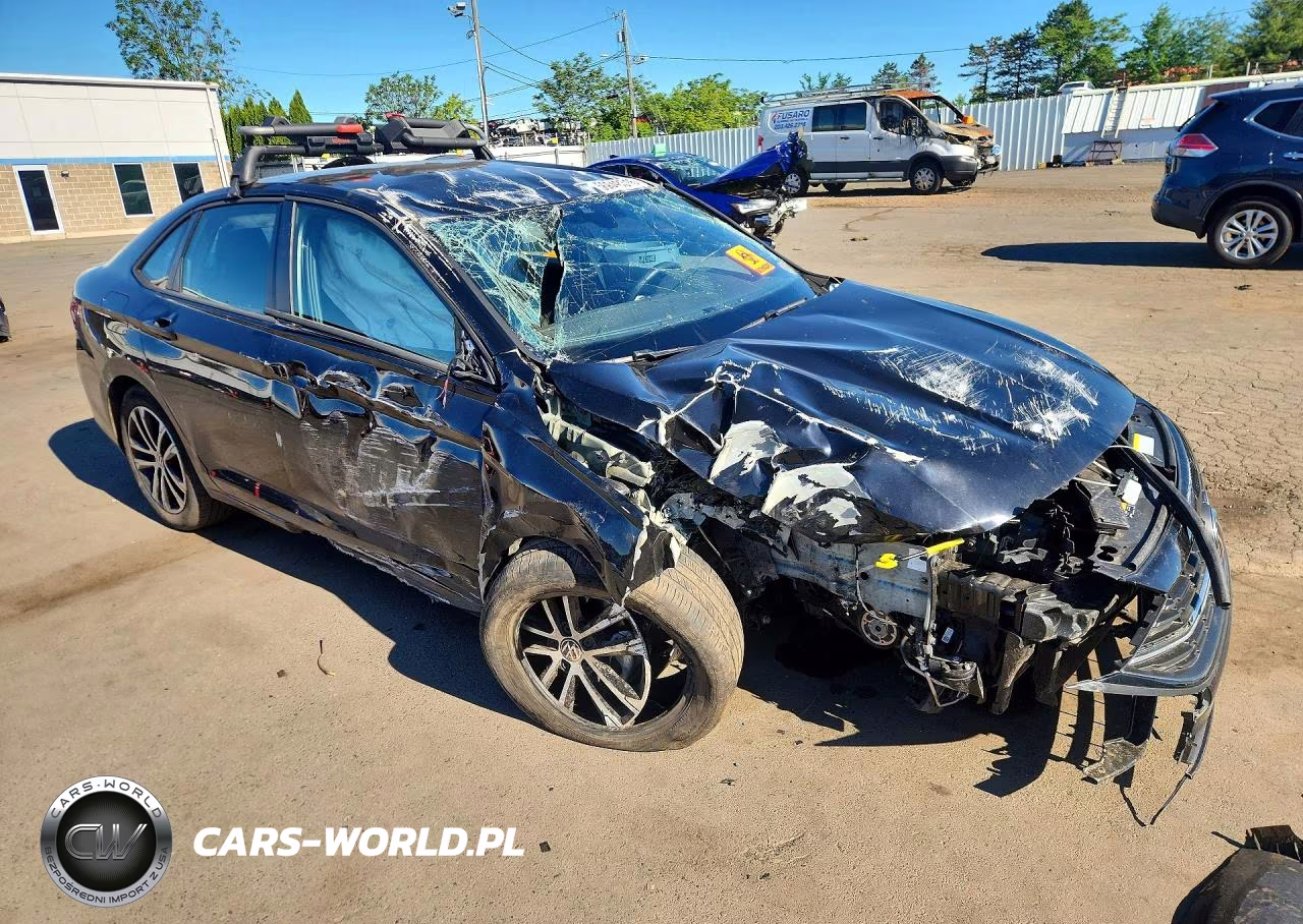 2024 Volkswagen Jetta Sport VIN:3VWBM7BUXRM046089 - 4