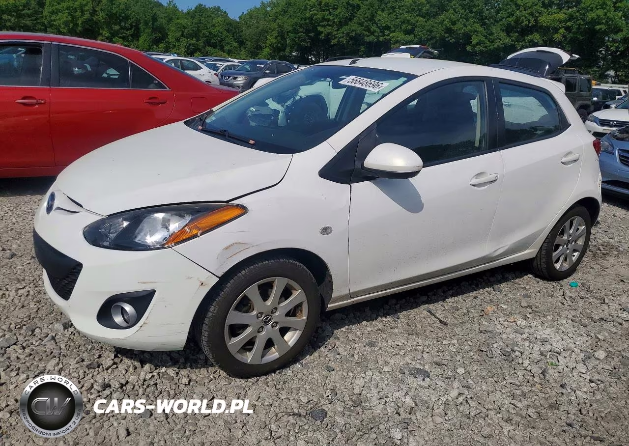 2013 Mazda Mazda2 – zdjęcie 1 z 12