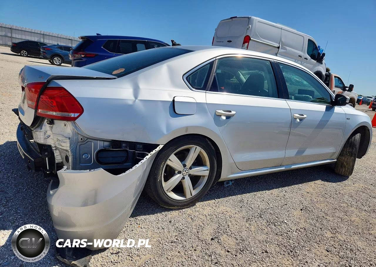 2015 Volkswagen Passat S VIN:1VWAT7A32FC119914 - 3
