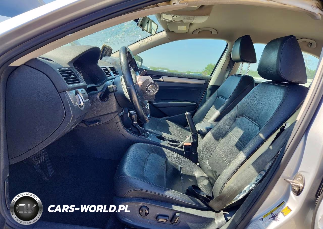 2015 Volkswagen Passat S VIN:1VWAT7A32FC119914 - 7