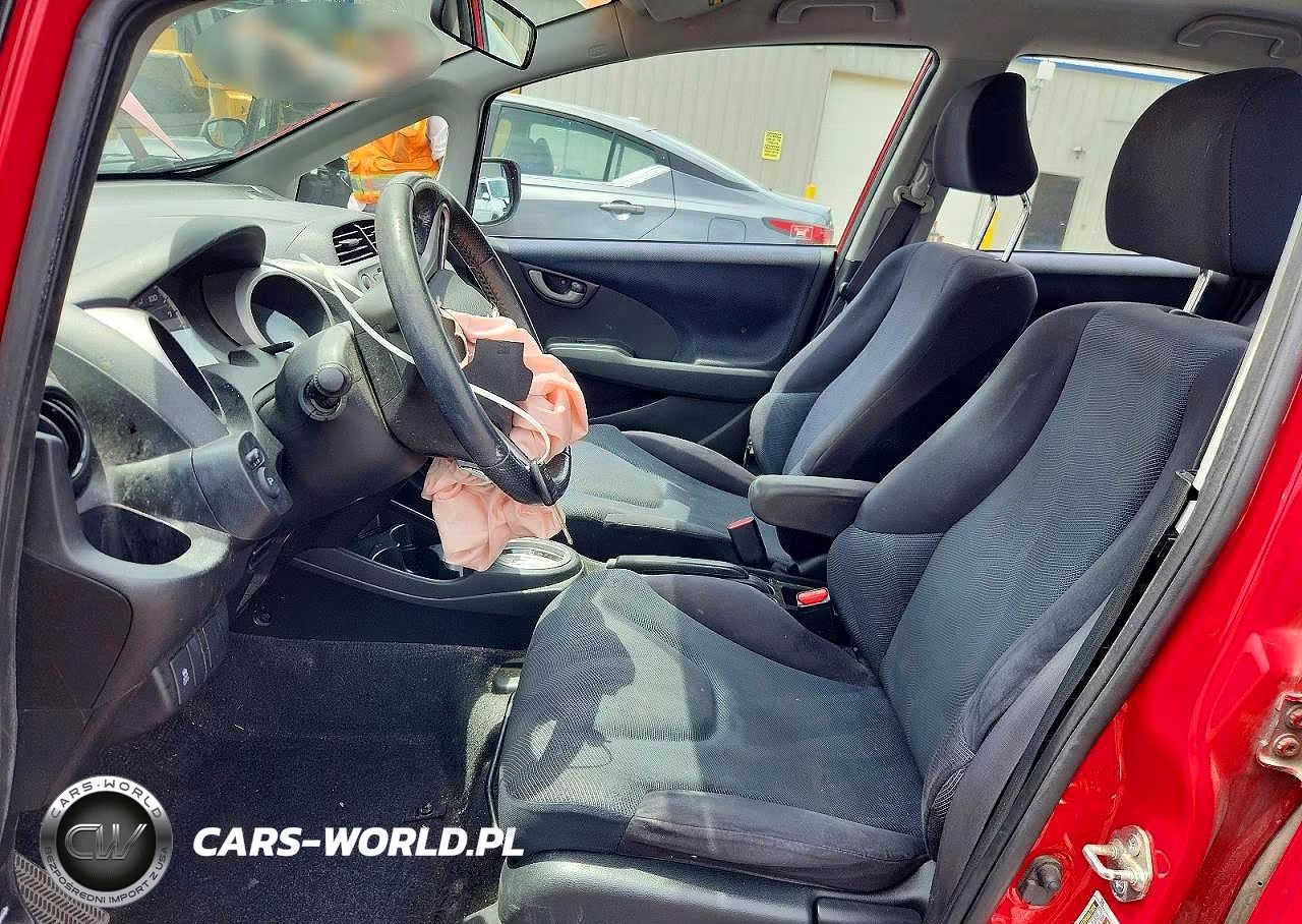 2011 Honda Fit Sport VIN:JHMGE8H54BS002046 - 7