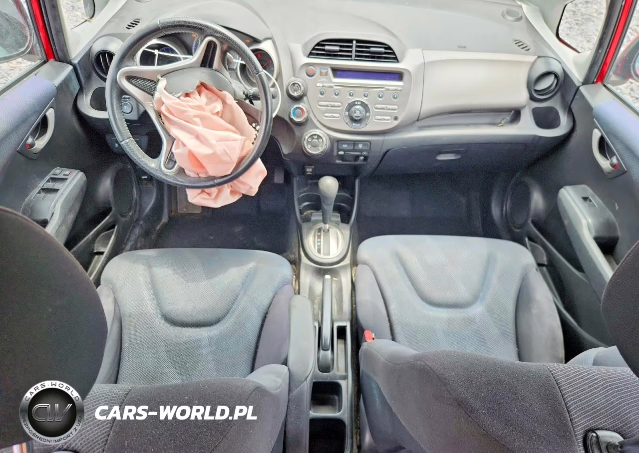 2011 Honda Fit Sport VIN:JHMGE8H54BS002046 - 8