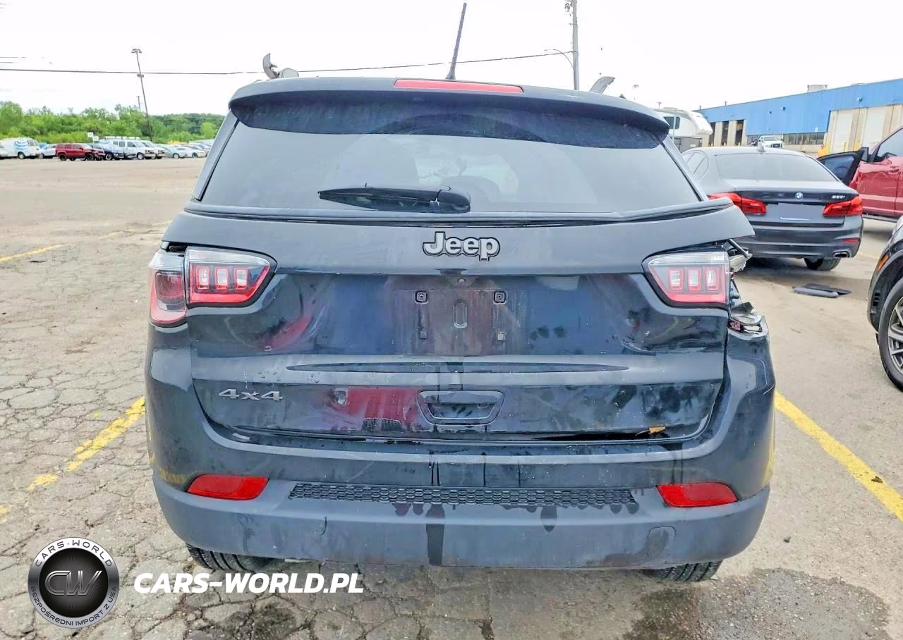 2025 Jeep Compass Latitude VIN:3C4NJDBN2ST610068 - 6