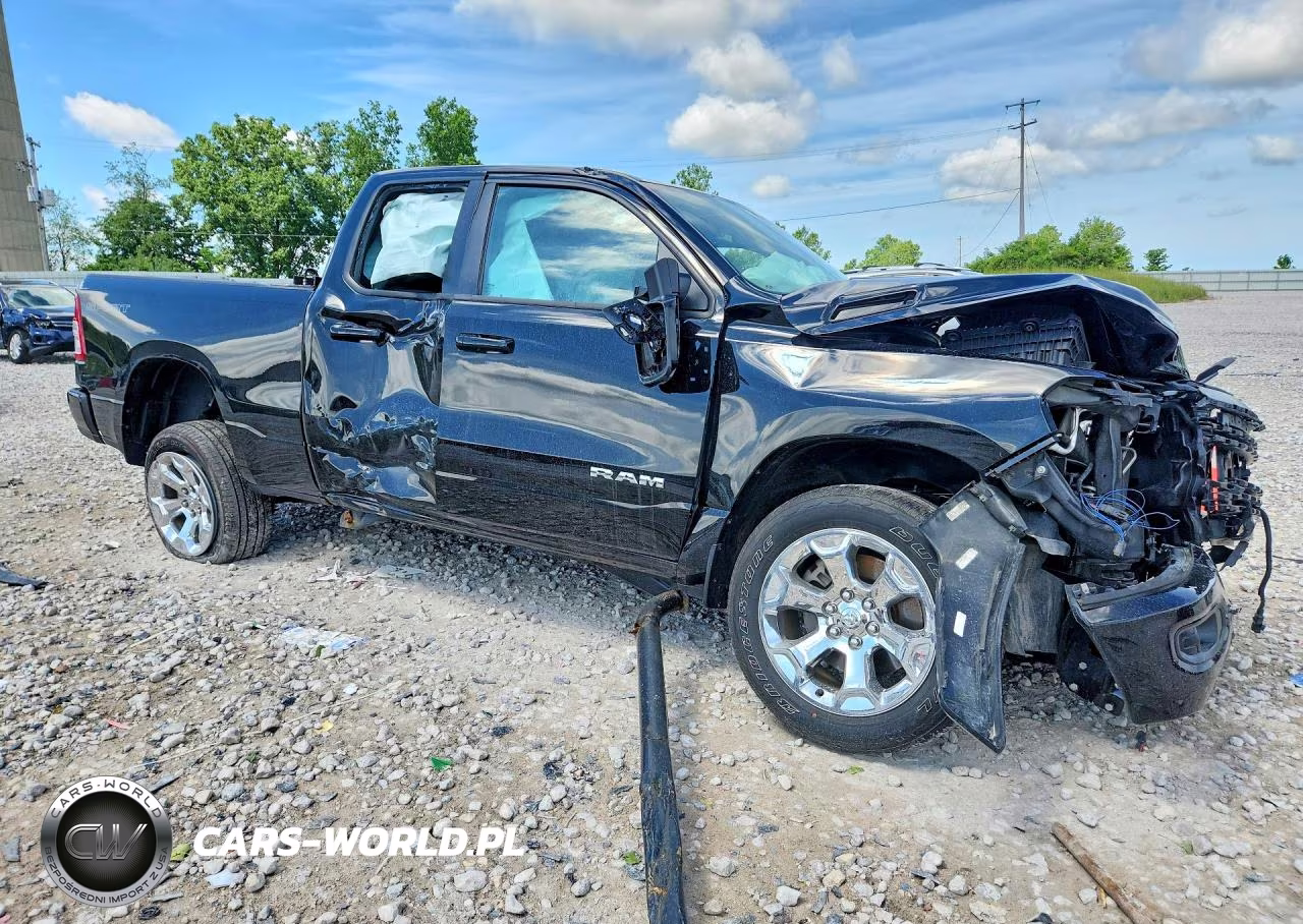 2023 Ram 1500 Big Horn VIN:1C6SRFBTXPN613708 - 4